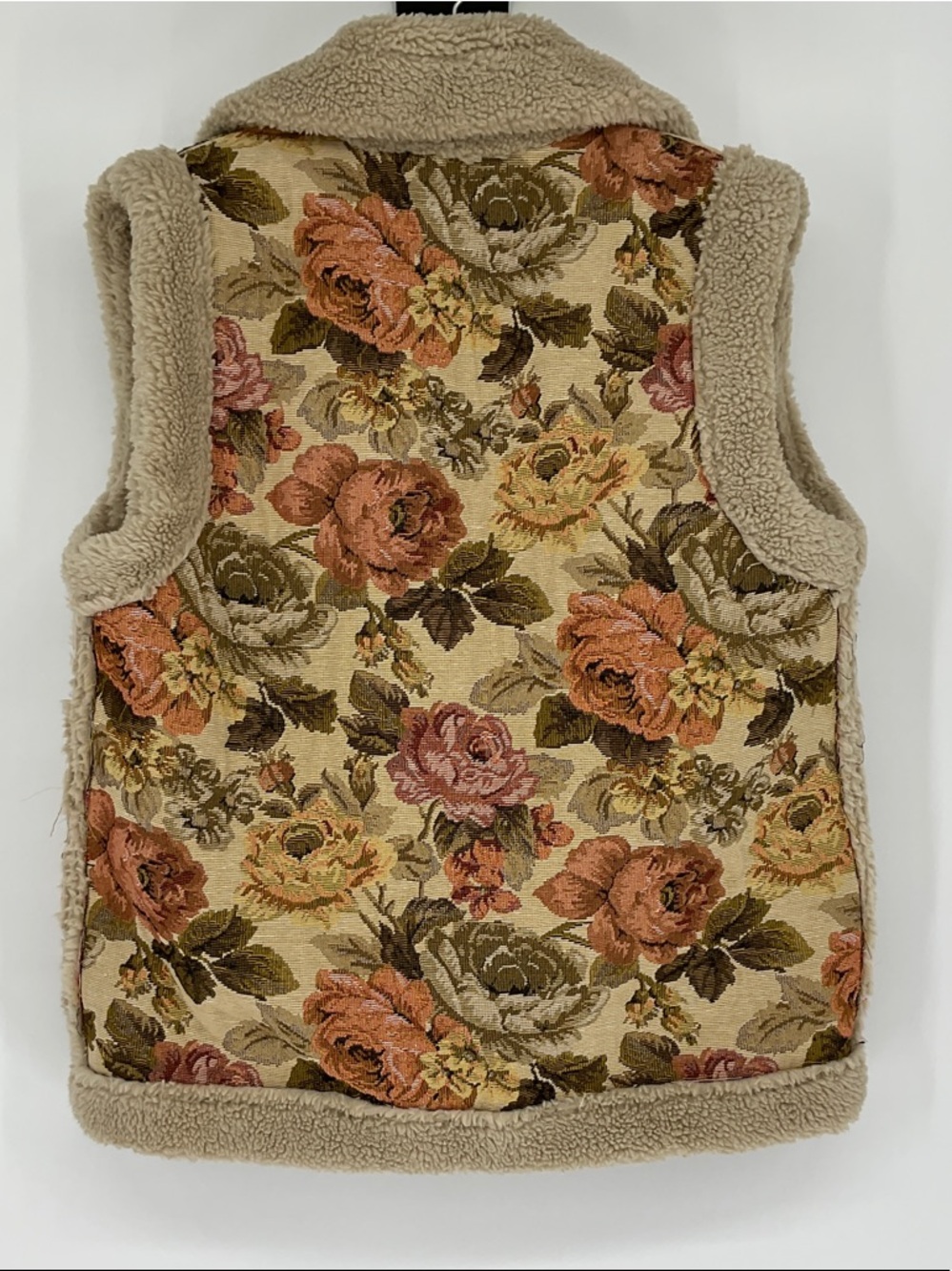 Outdoor Collection 26 International SZ L Floral Tapestry Sherpa Vest Snap - Picture 3 of 5